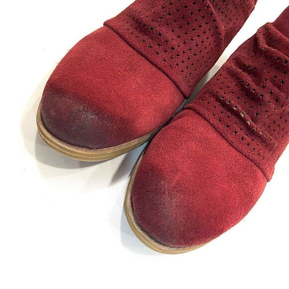 EARTH ORIGINS Suede Booties (Sz 11 wide) - Picture 4 of 7